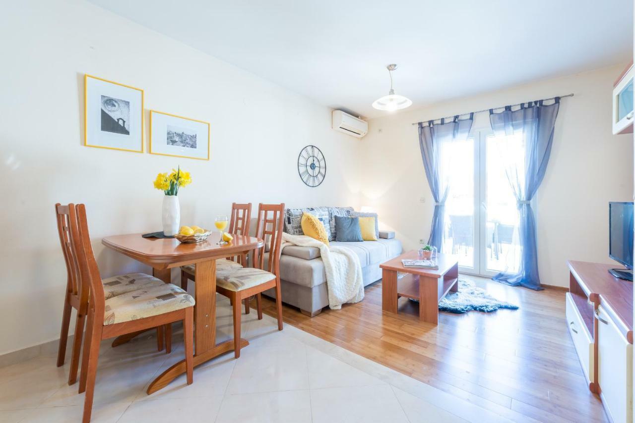 Summer Life Apartment スラノ エクステリア 写真