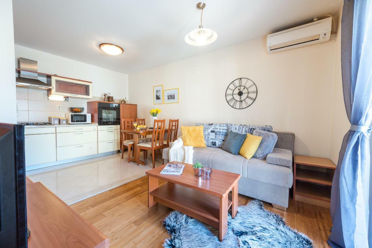 Summer Life Apartment スラノ エクステリア 写真