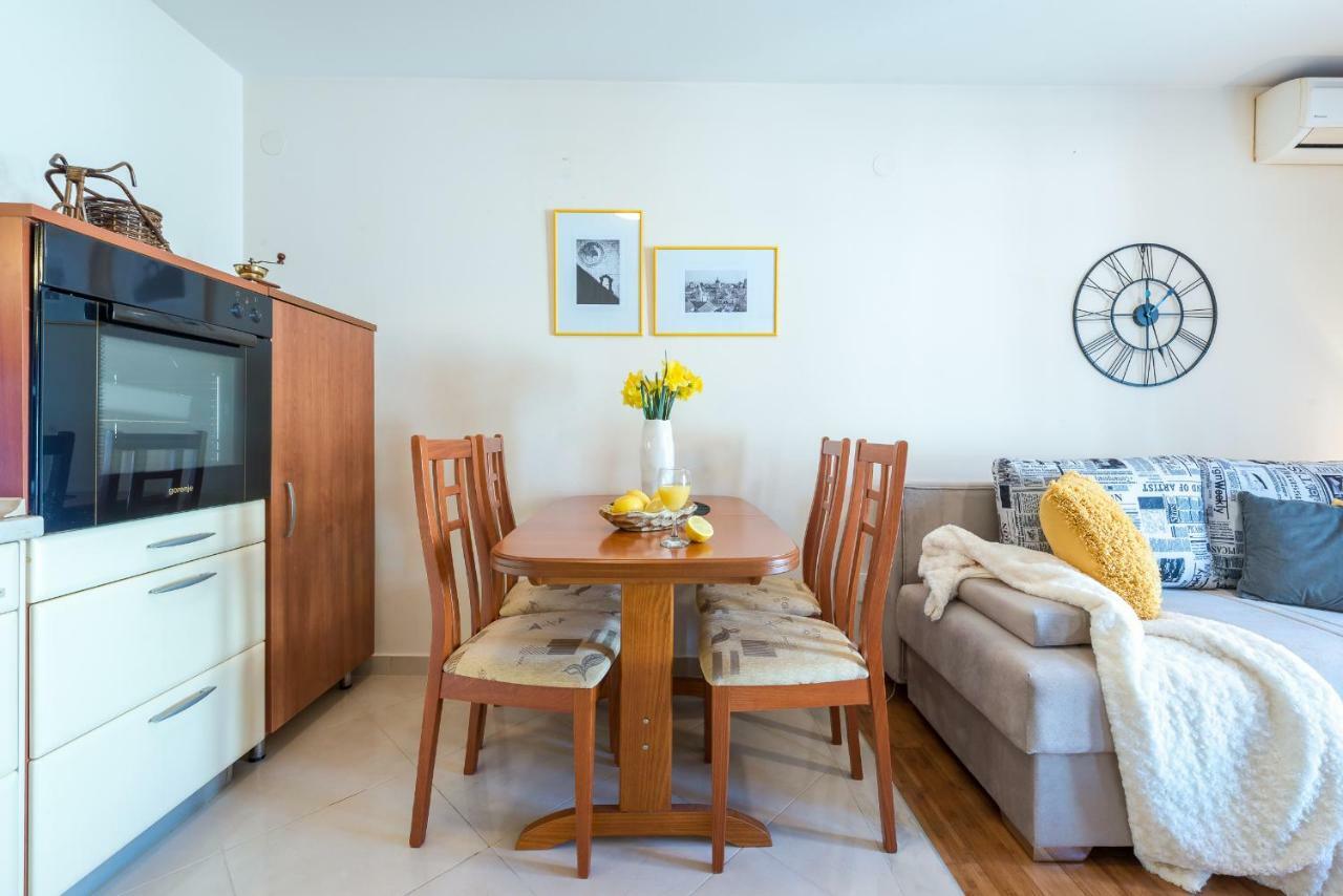Summer Life Apartment スラノ エクステリア 写真