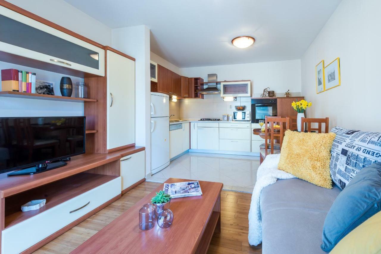 Summer Life Apartment スラノ エクステリア 写真